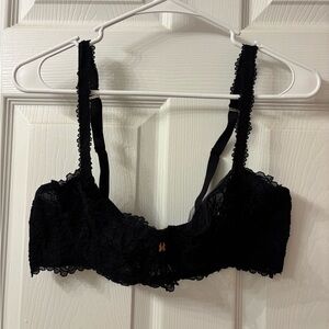Set of Savage X Fenty Lace Underwire Bra